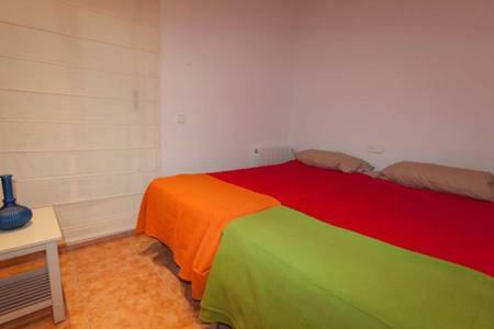 Bonito Y Acoger, A 50 Metros Del Mar Con Wifi Apartman Calafell Kültér fotó
